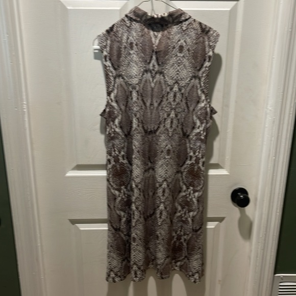 Dress XL - Picture 3 of 4